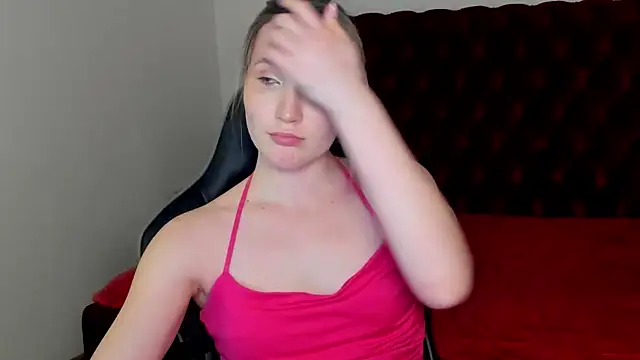 Živý XXX chat ElaraVoltage