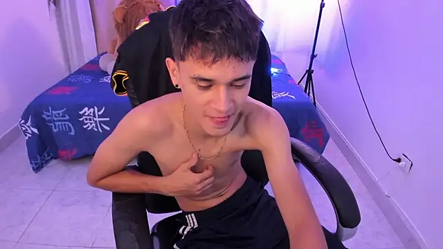 Aron_Boyy Live XXX Chat