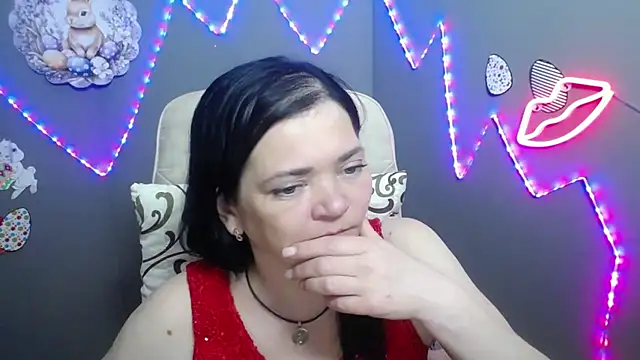 Chat +18 de LauraFinn ao vivo