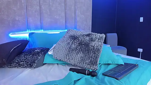 Chat XXX en directo de AmmyJones_