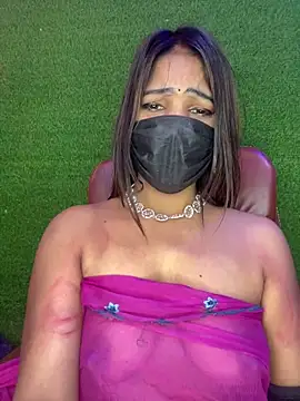 CUTI-NAINA 即時 XXX 聊天