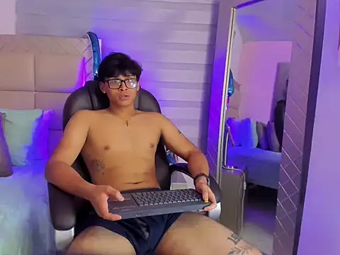 mathias_oberlin élő XXX-chatje