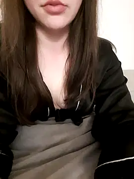 NastyYoungSlut 现场XXX聊天