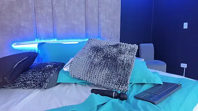 Czat XXX na żywo – AmmyJones_