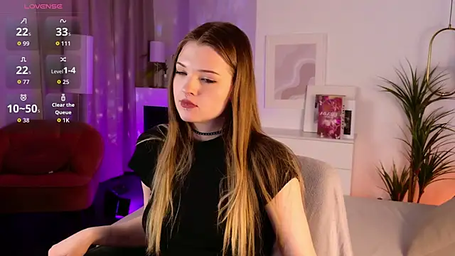 StarryLia Adlı Modelin Canlı XXX Sohbeti