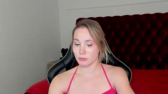 دردشة ElaraVoltage الجنسية المباشرة