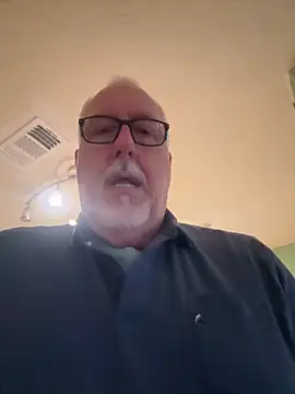 Chatroom XXX en direct de superbearboss