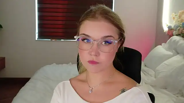 Lilith_Bonheur's Live XXX Chat