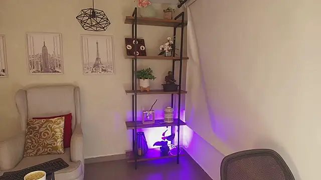 Sassy--Girl Adlı Modelin Canlı XXX Sohbeti