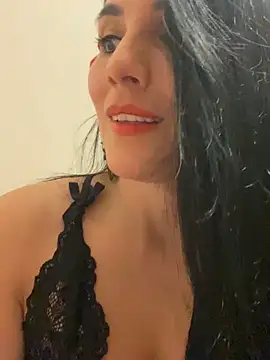Miaswwe Chat XXX live