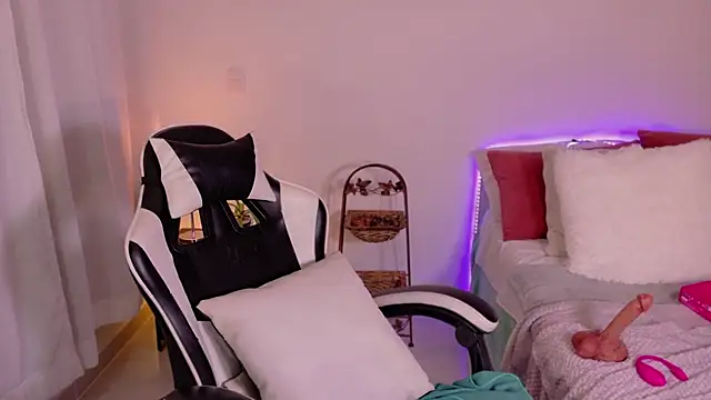 ChloeMoreti – Naživo XXX chat