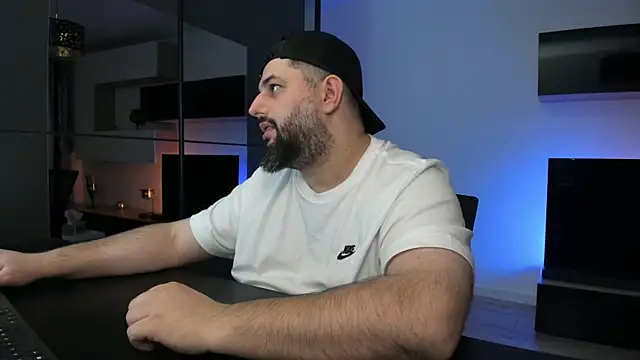 DravenPeak Show in webcam