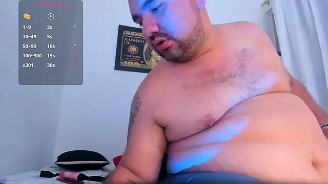 Chat +18 de horus_gil ao vivo