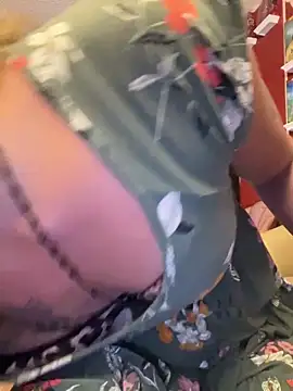 TranSexualJade95 即時 XXX 聊天