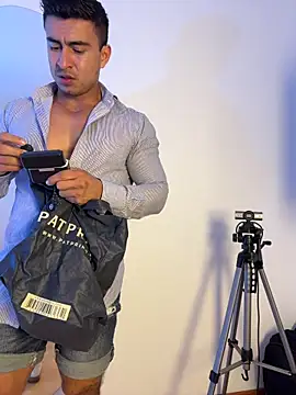 Chris_Clarck 在線直播表演