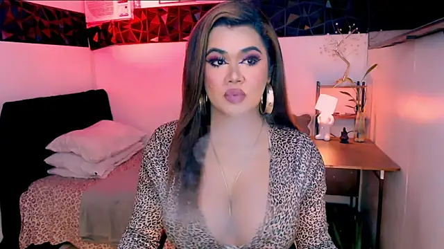 asiankatyhuge's Live XXX Chat