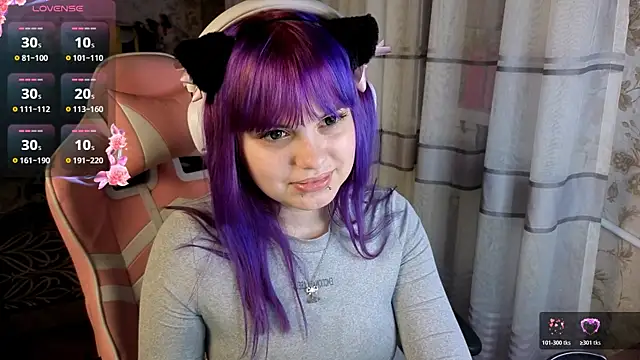 KristiBloom's Live XXX Chat