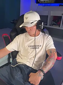 Webkamerová show AngelLatinBoy