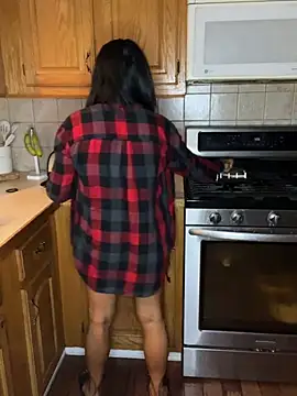 دردشة LittleMissEeve الجنسية المباشرة