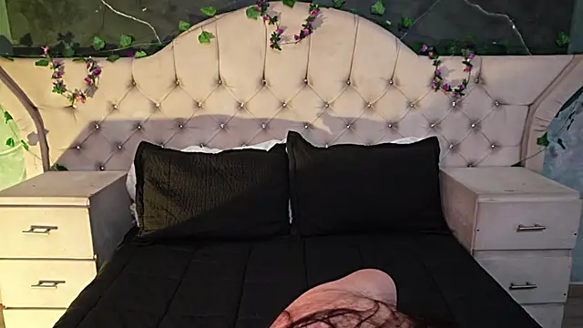 Czat XXX na żywo – AmberGreyy_