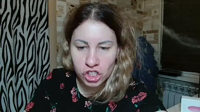 TherestlessKitty élő XXX-chatje