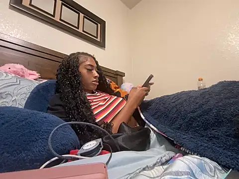 Chatroom XXX en direct de Brooke012