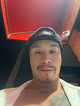 XXX chat uživo modela DominickVegas