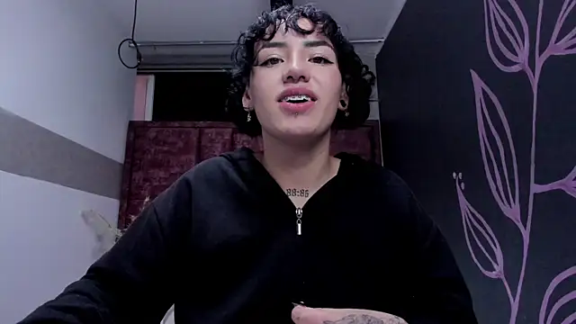 แชท XXX สดของ Kiara_Fox__