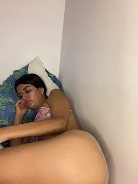 Chatroom XXX en direct de Nia_Roswell