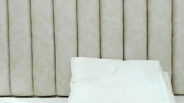 FreyaMoller's Live XXX Chat