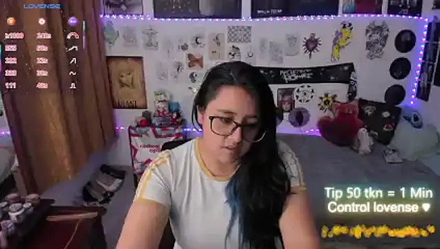 Cherry_blush_ Chat XXX in diretta