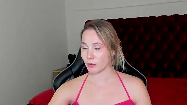 دردشة ElaraVoltage الجنسية المباشرة