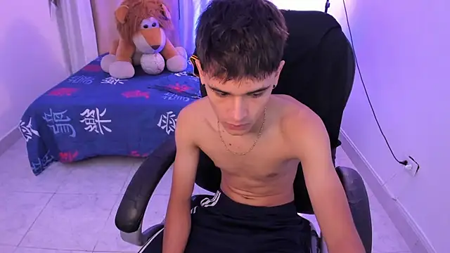 Aron_Boyy 现场XXX聊天