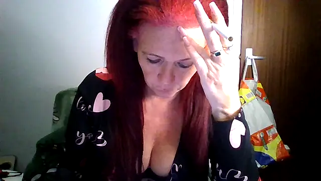 Živý XXX chat Forbidden-Irish-x