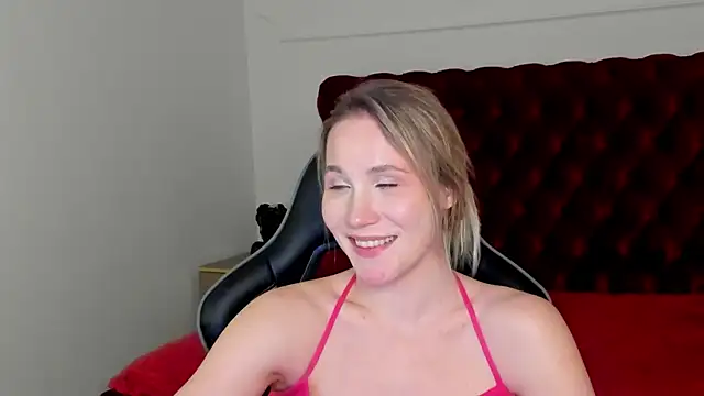 Živý XXX chat ElaraVoltage