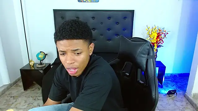 Chat +18 de liiam3 ao vivo