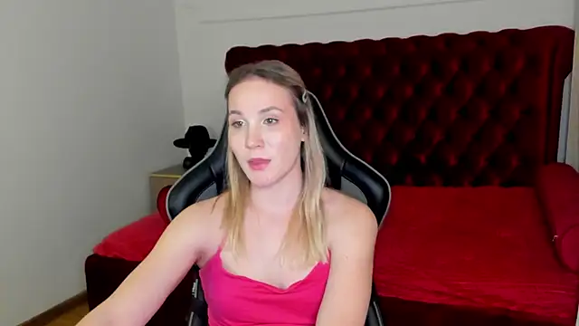 Živý XXX chat ElaraVoltage