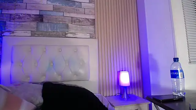 rihonna_hs8のライブXXXチャット