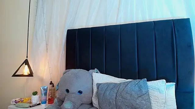 Kiaraa88's Live XXX Chat