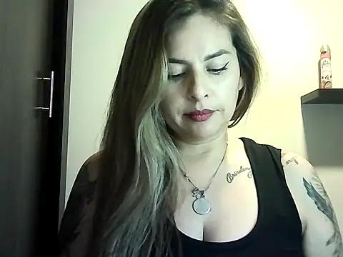 Valery__Rouse_'s Live XXX Chat