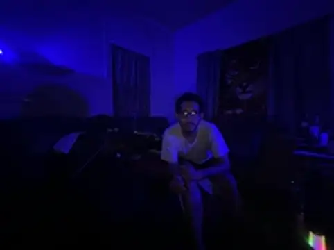 ThrowedWorldWide's Webcam Show