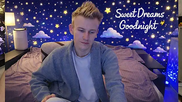 Вебкам-шоу Vuitton