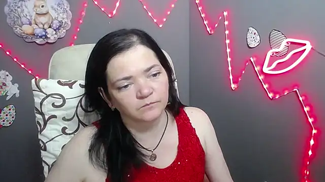 LauraFinn Live XXX-Chat