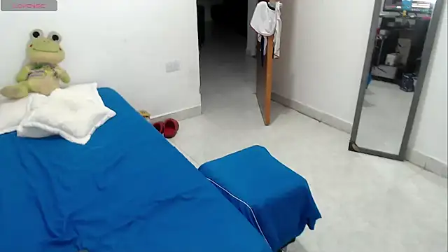 LAURA_Foxht: онлайн-секс-чат