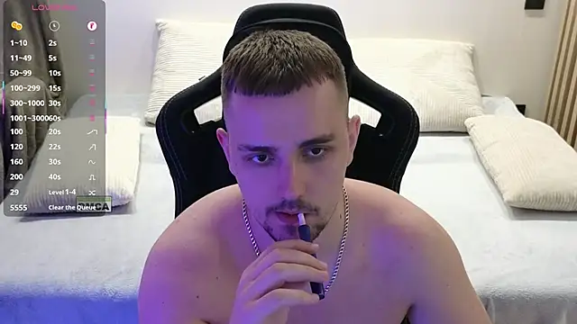 Вебкам-шоу Larstar01