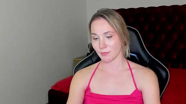 Chat XXX ao vivo de ElaraVoltage