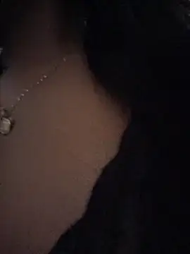 Jenifer_em লাইভ XXX চ্যাট