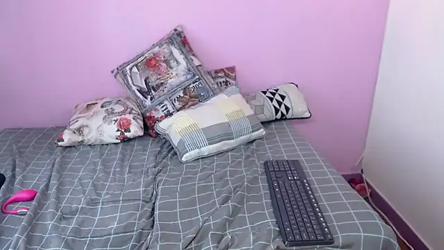 Miia_Rosee_'s Live XXX Chat