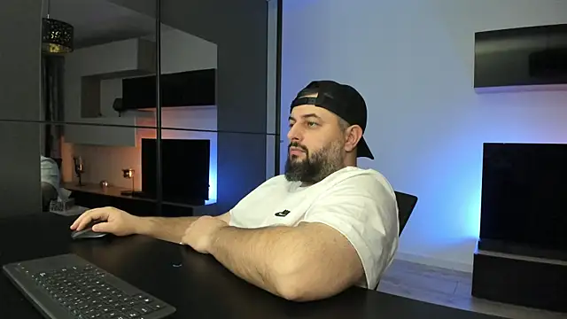 DravenPeak live XXX chat