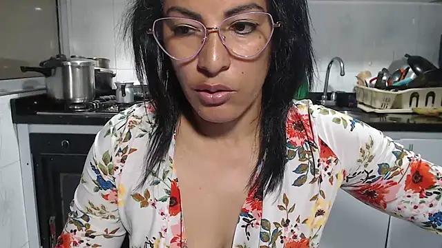 kateleyagrey Chat XXX live